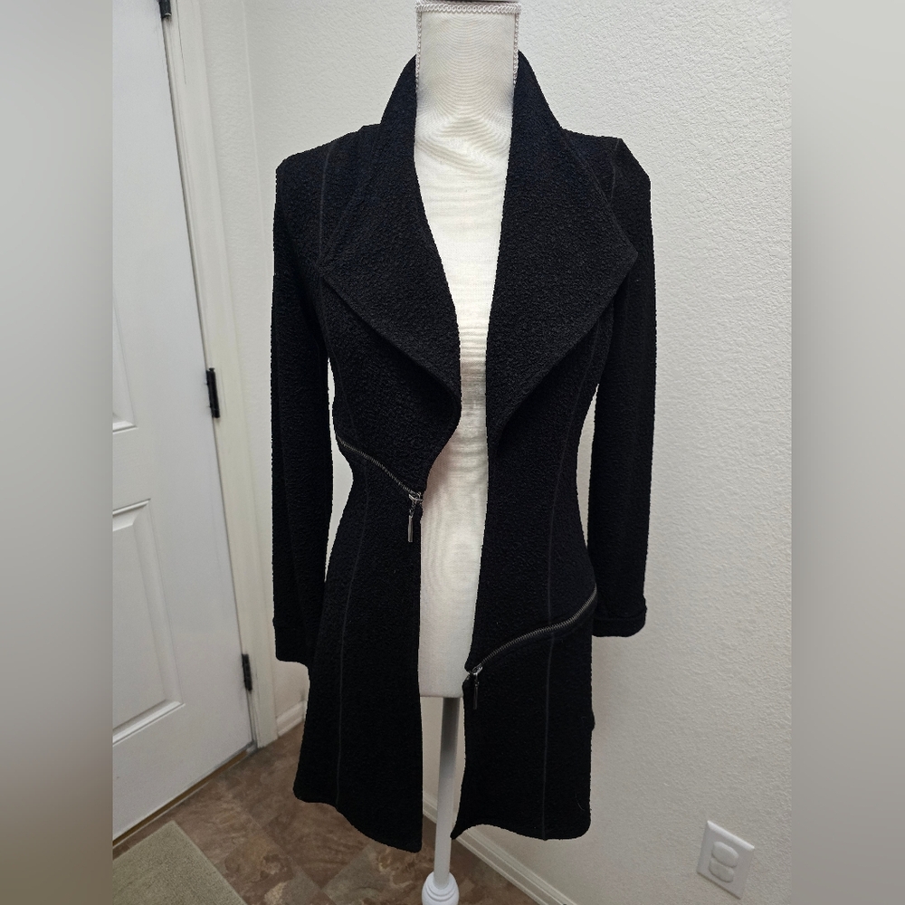 Eva varro black s jacket